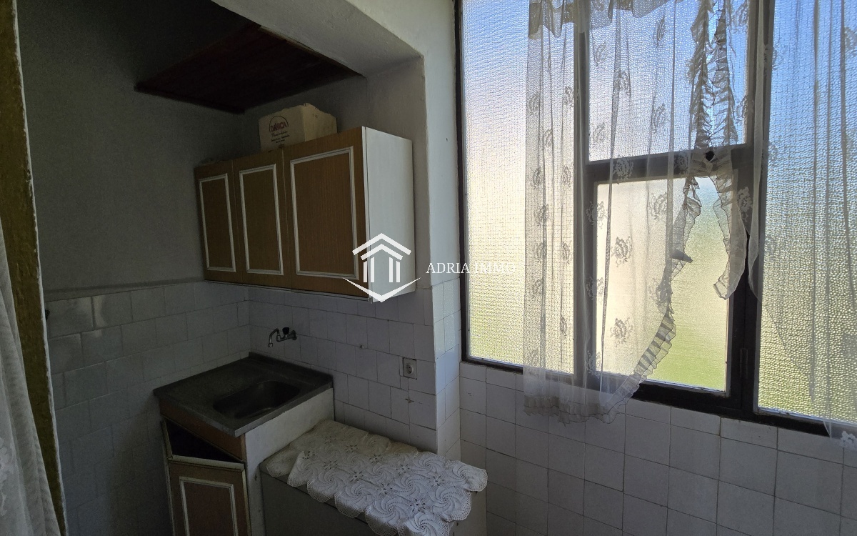 Rogotinska ulica, Ploce, Dubrovačko-neretvanska županija 20340, 6 Prostorije Prostorije,1 KupatiloBathrooms,Stan,Prodaja,Rogotinska ulica,4,1049